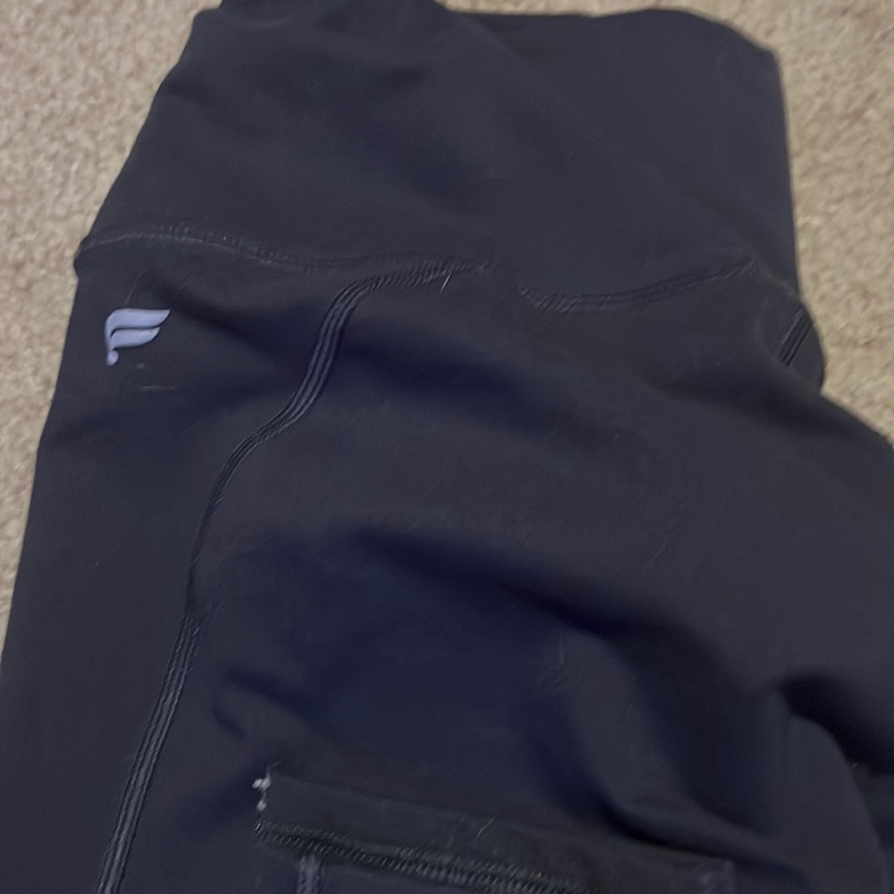 Gray Fabletics leggings
